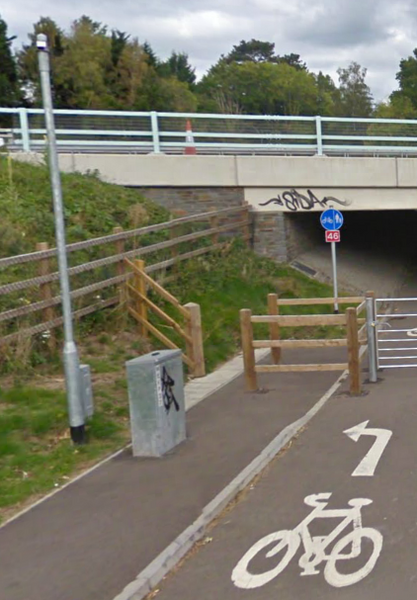 The photo for Modify bike-unfriendly gate on cycle-path 46.